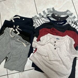Old Navy, boys shorts and tops size 4T